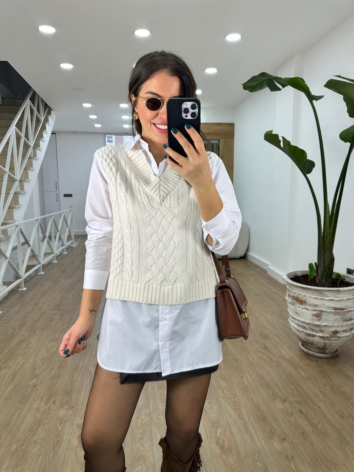 Süveter Detaylı Tasarım Gömlek