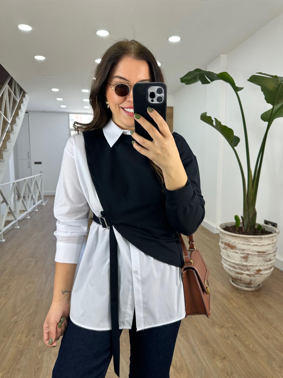 Sweat Detaylı Yandan Kemerli Poplin Gömlek