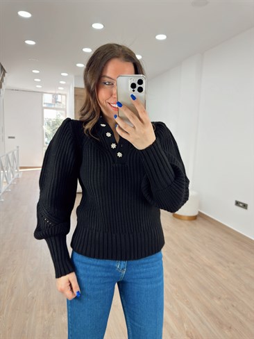 Taş Düğmeli Balon Kol Kazak-Siyah