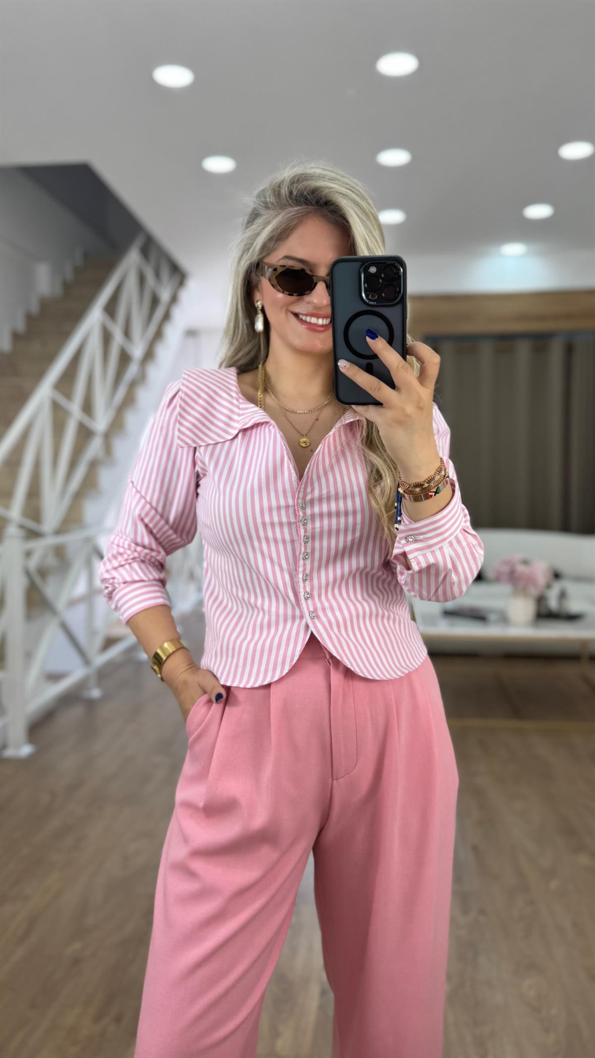 Taş Düğmeli Çizgili Gömlek-Pembe