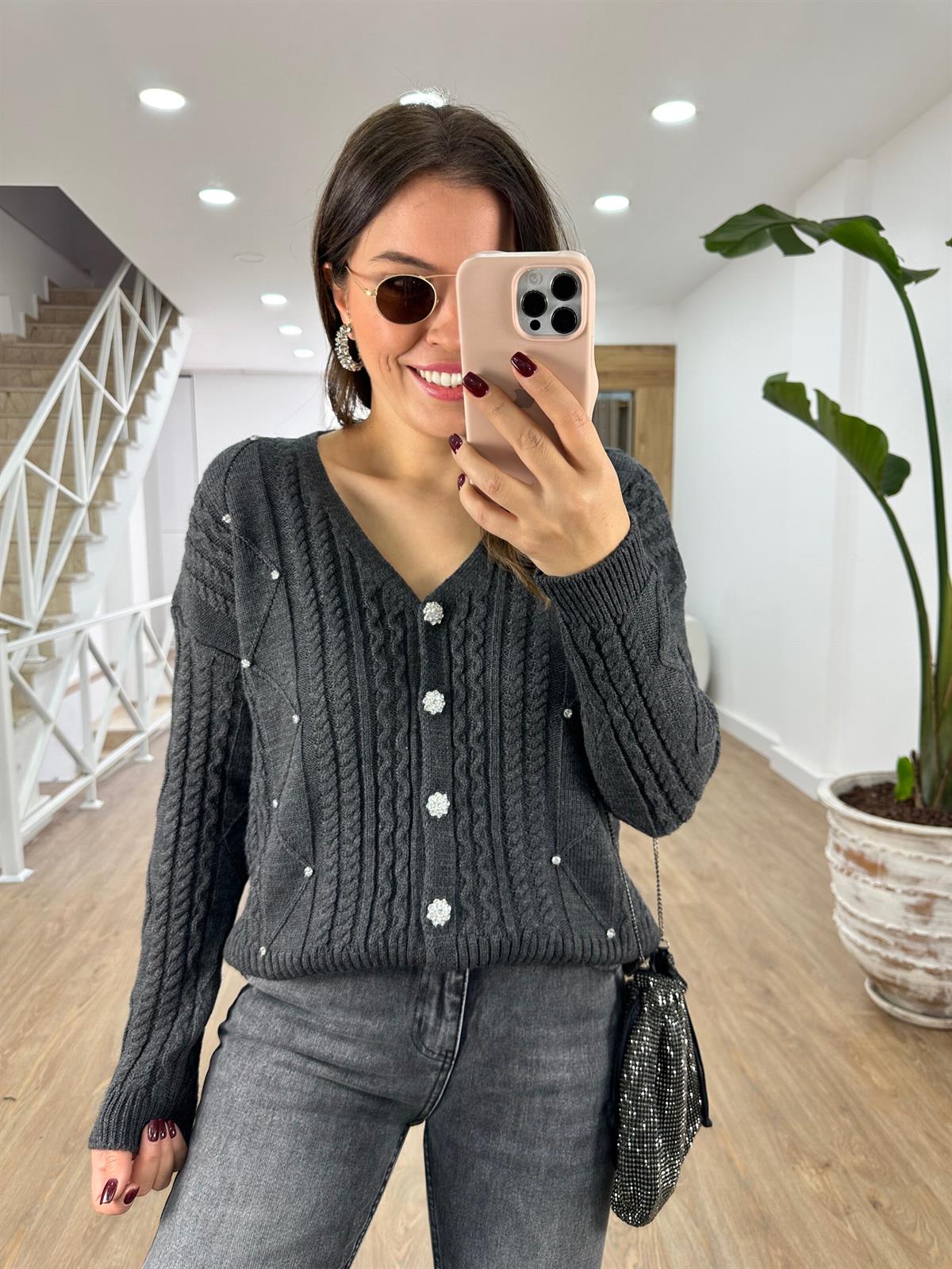 Taş Düğmeli Saç Örgü Hırka-Füme