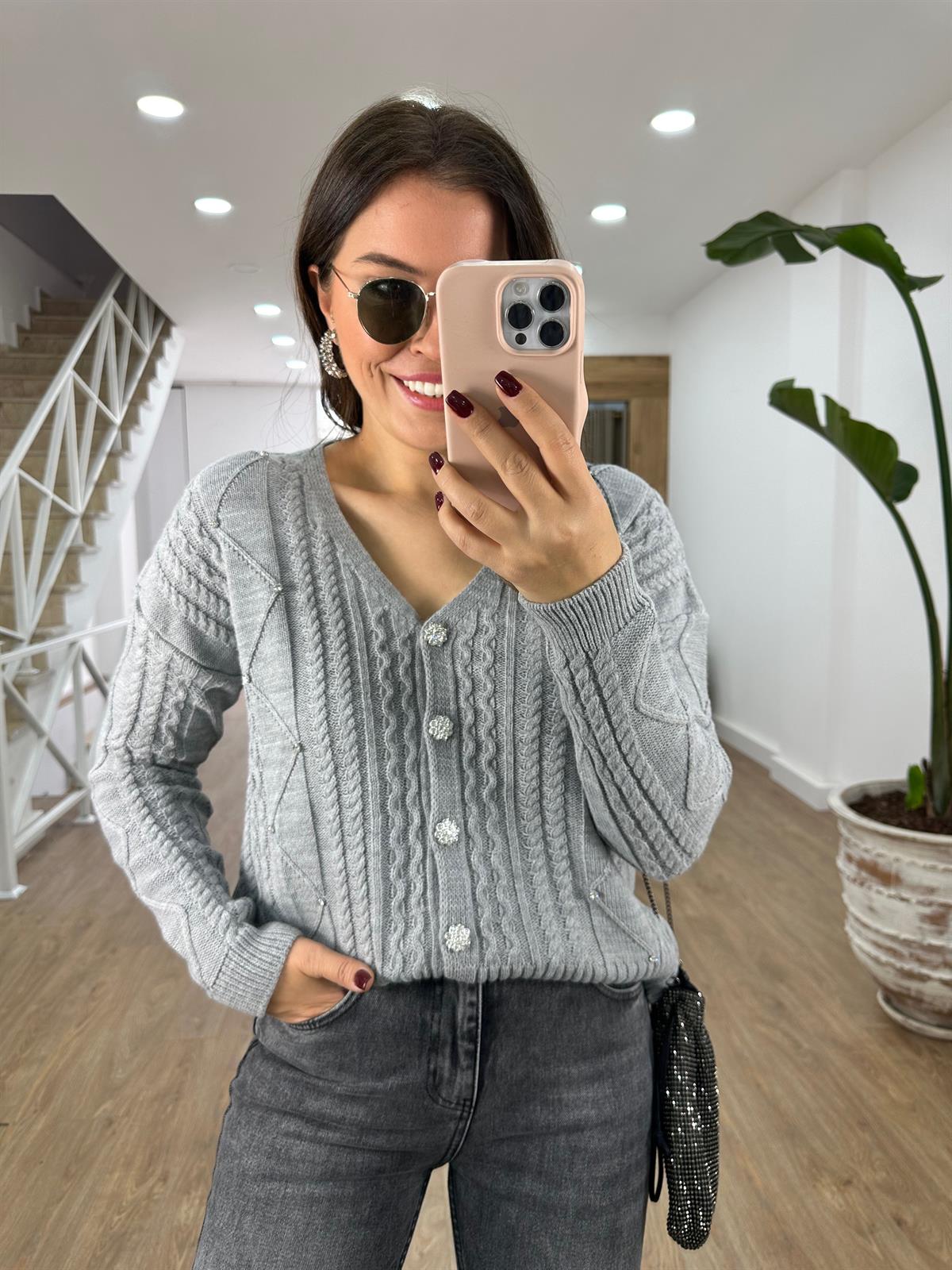 Taş Düğmeli Saç Örgülü Hırka-Gri 