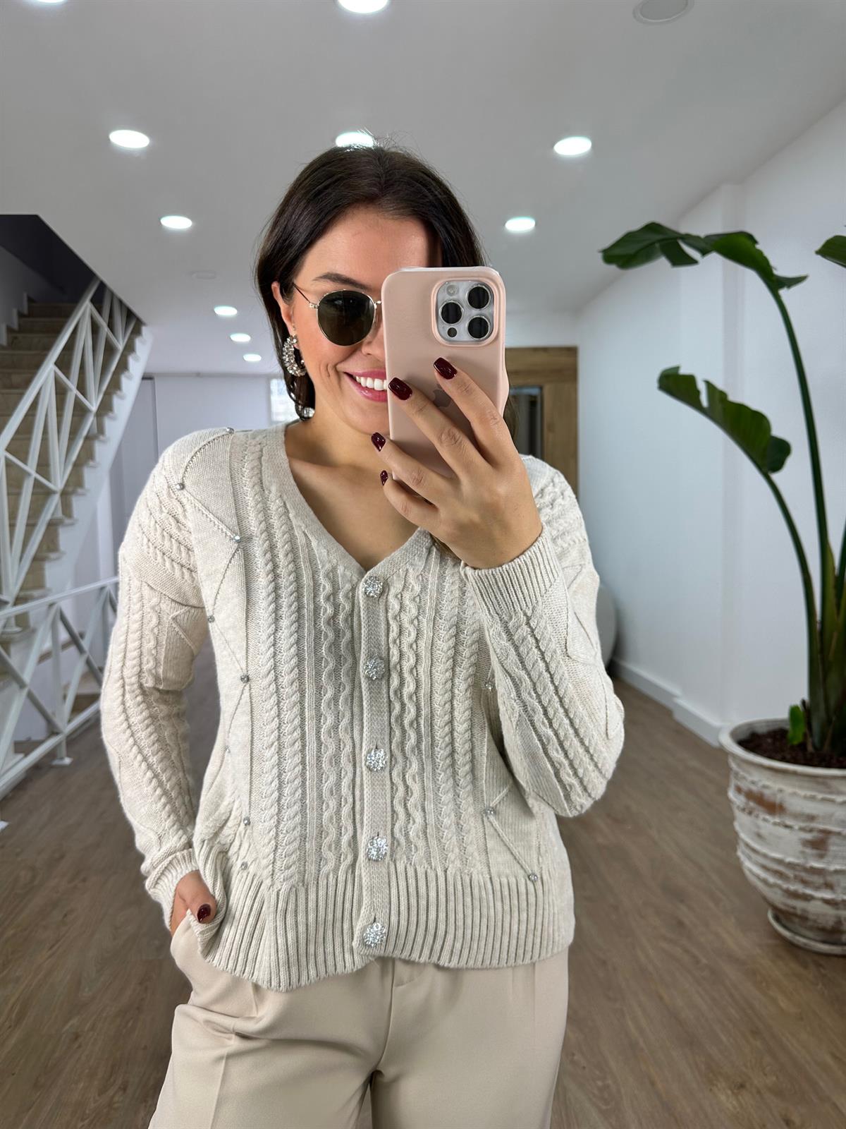 Taş Düğmeli Saç Örgülü Hırka-Taş