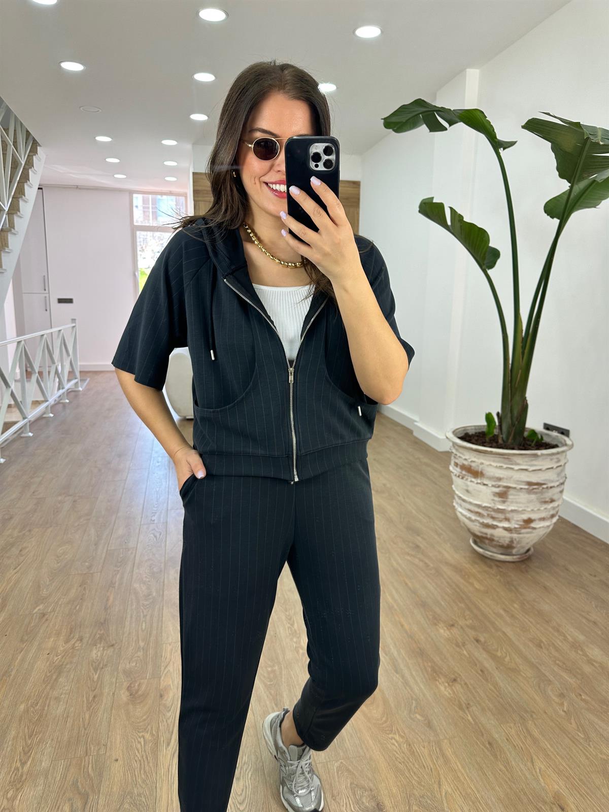 Tasarım Cepli Çizgili Modal Takım