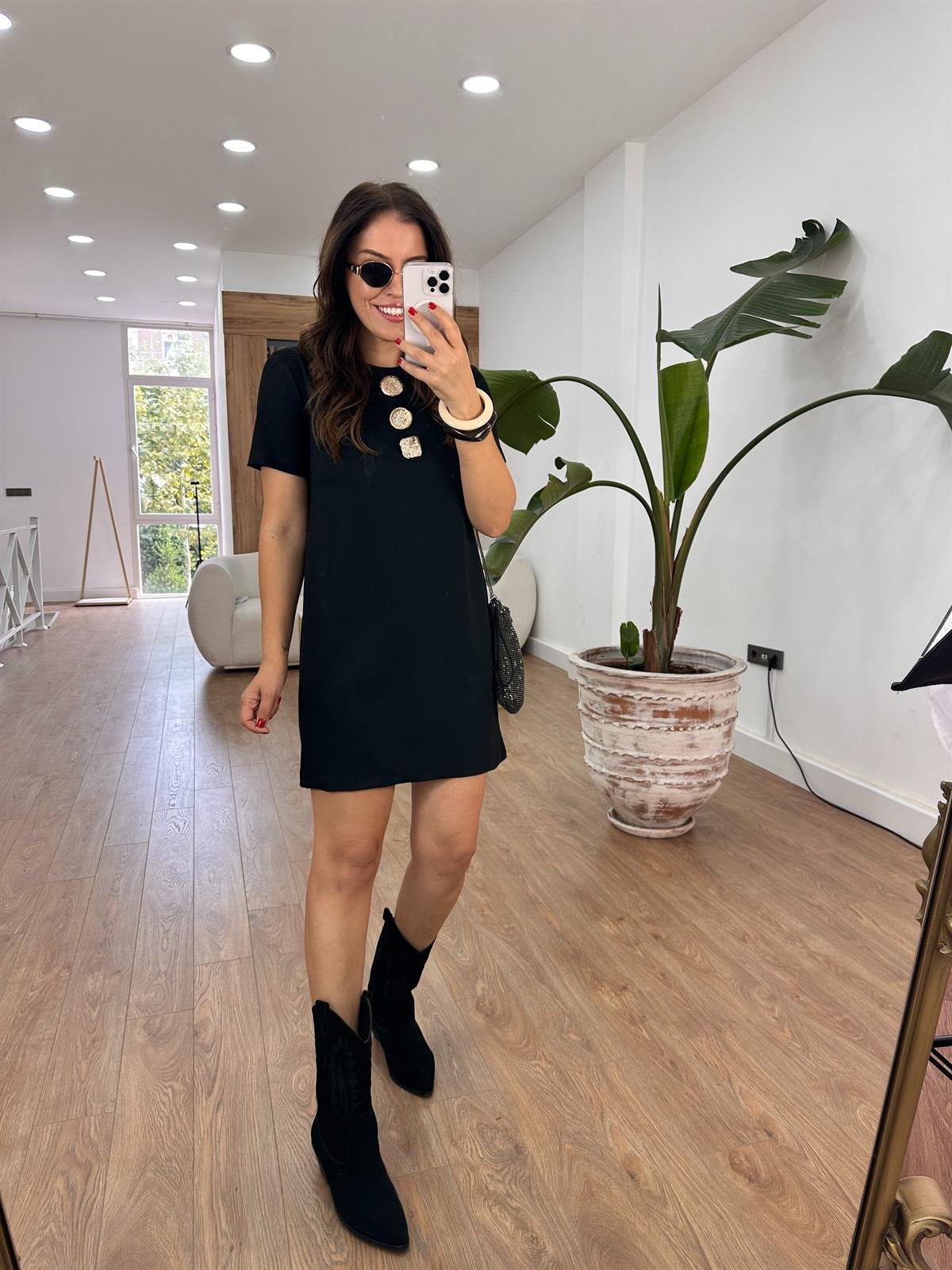 Tasarım Düğme Detaylı Elbise-Siyah