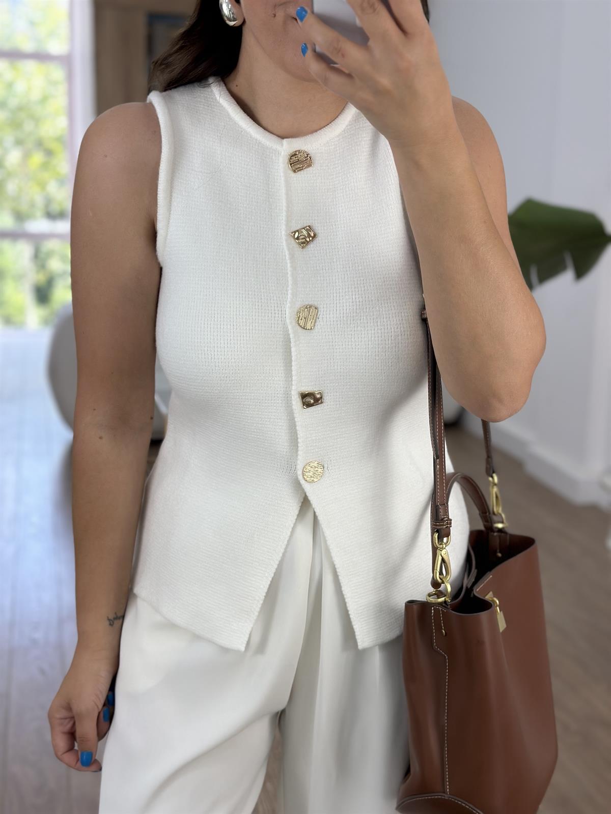 Tasarım Düğmeli Triko Yelek - Beyaz