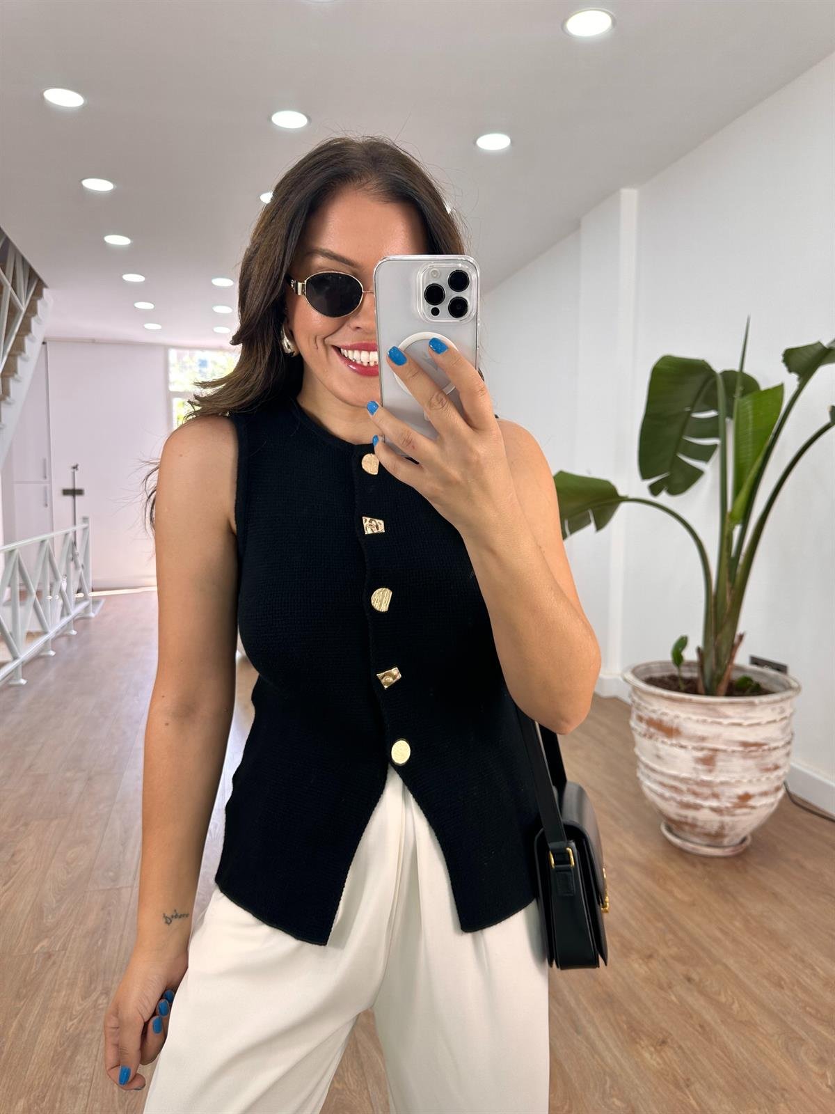 Tasarım Düğmeli Triko Yelek - Siyah