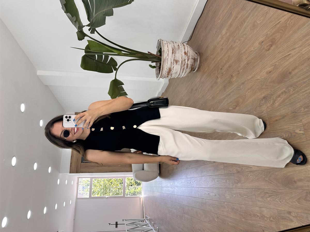 Tasarım Düğmeli Triko Yelek - Siyah