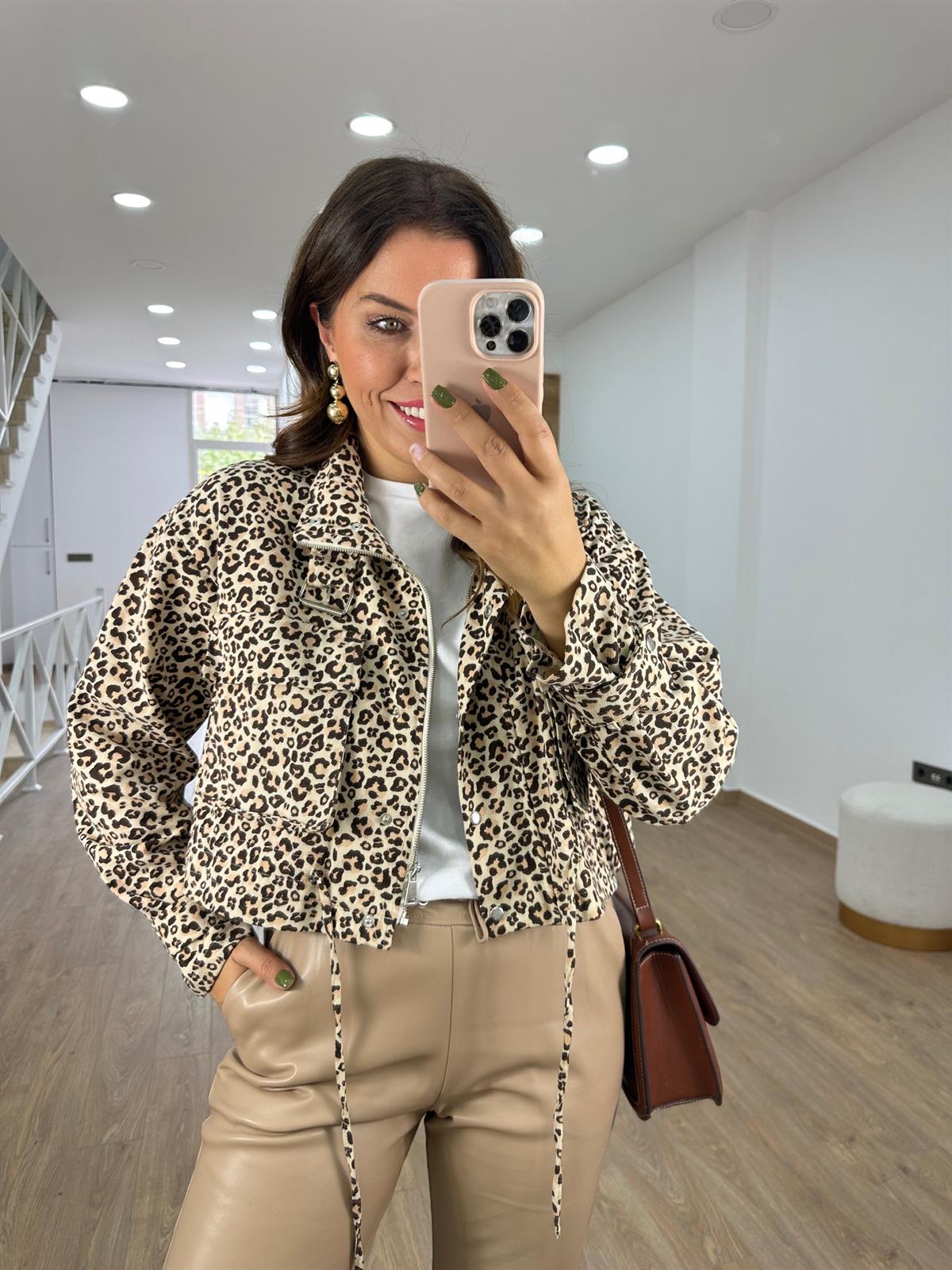 Tasarım Önden Fermuarlı Leopar Ceket