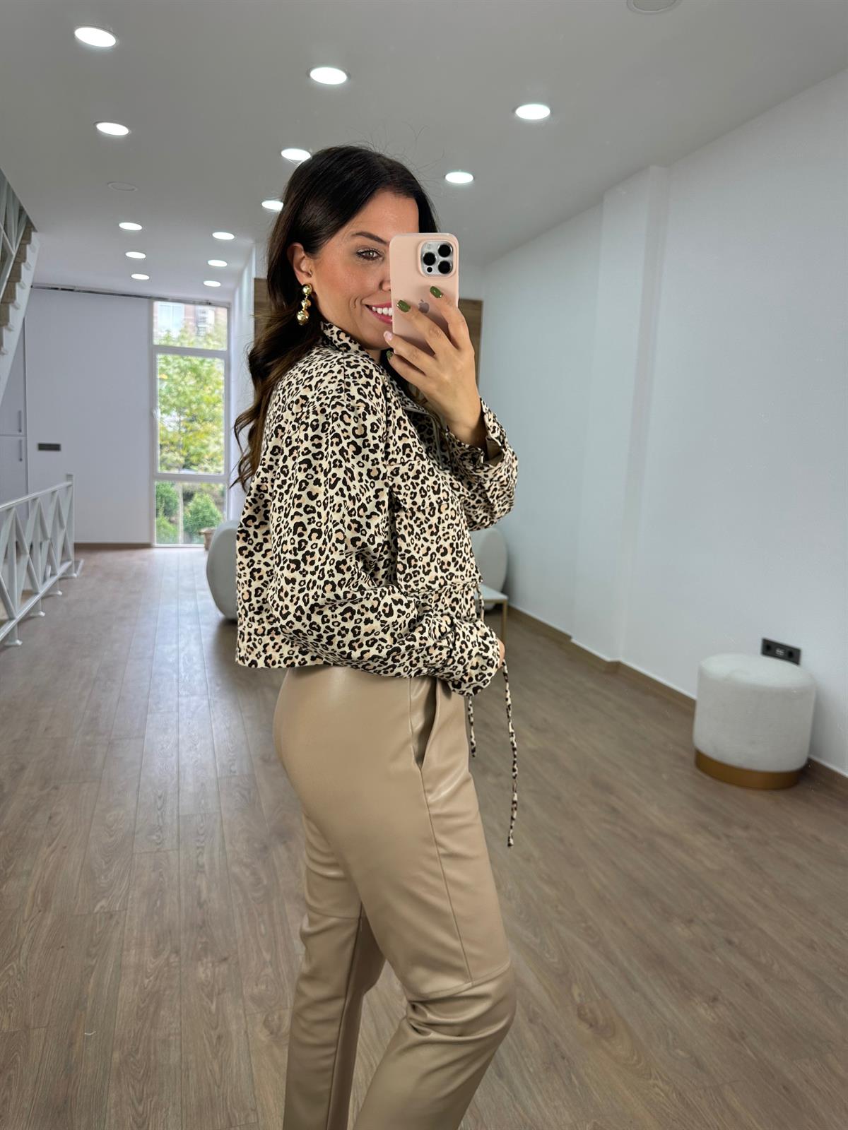 Tasarım Önden Fermuarlı Leopar Ceket