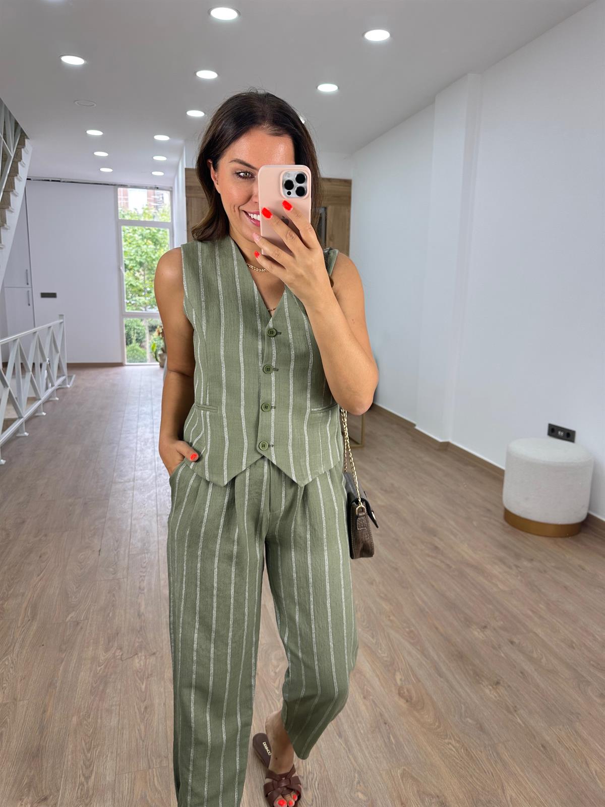 Tasarım Paça Yelekli Takım-Haki