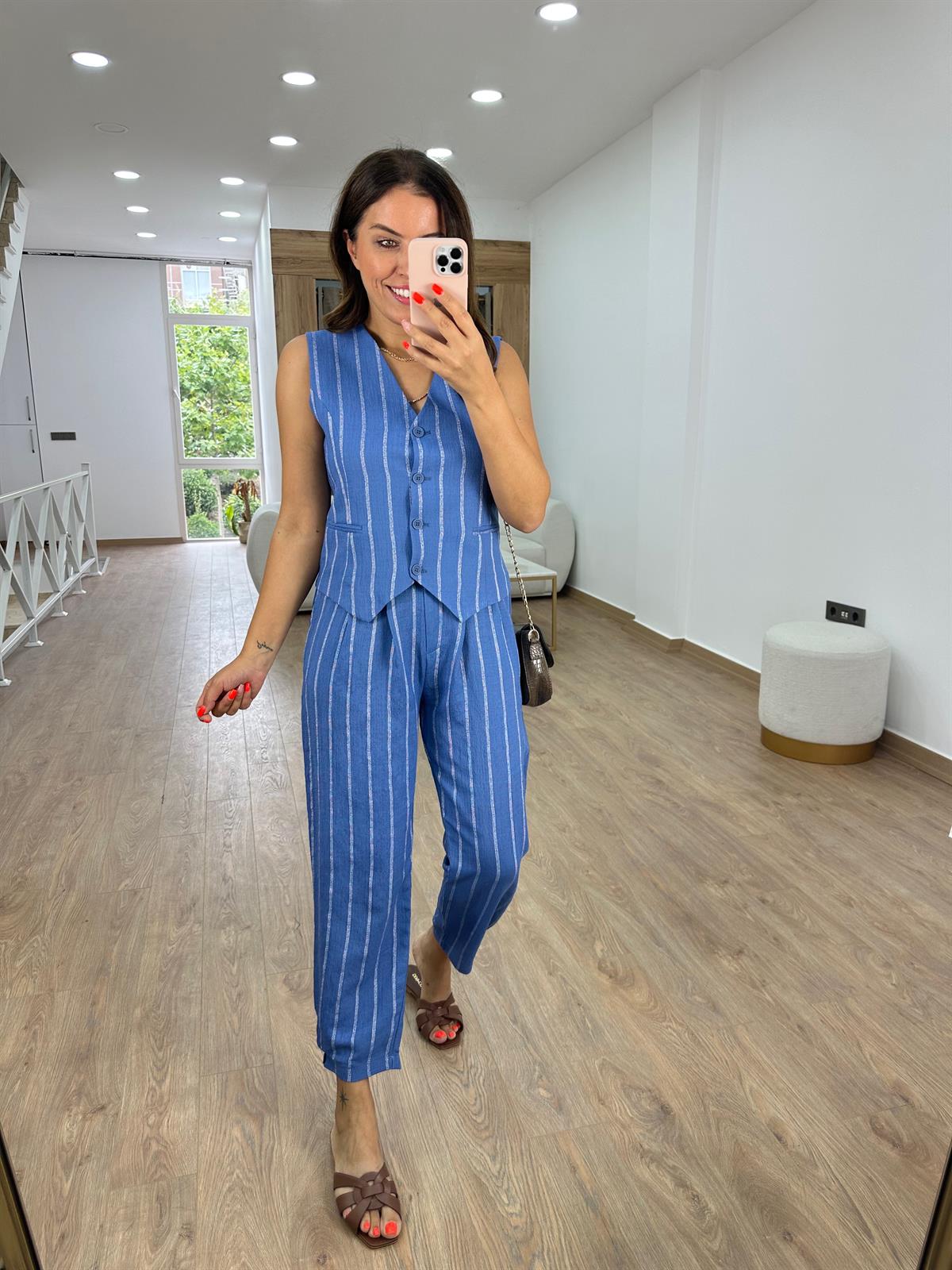 Tasarım Paça Yelekli Takım-Mavi