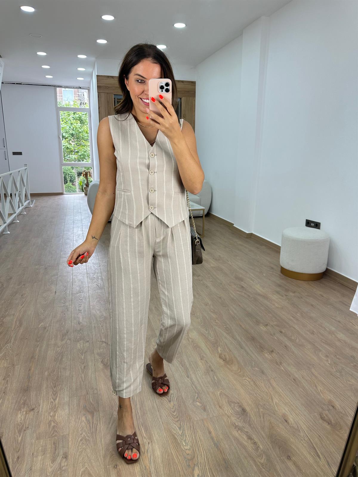 Tasarım Paça Yelekli Takım-Taş