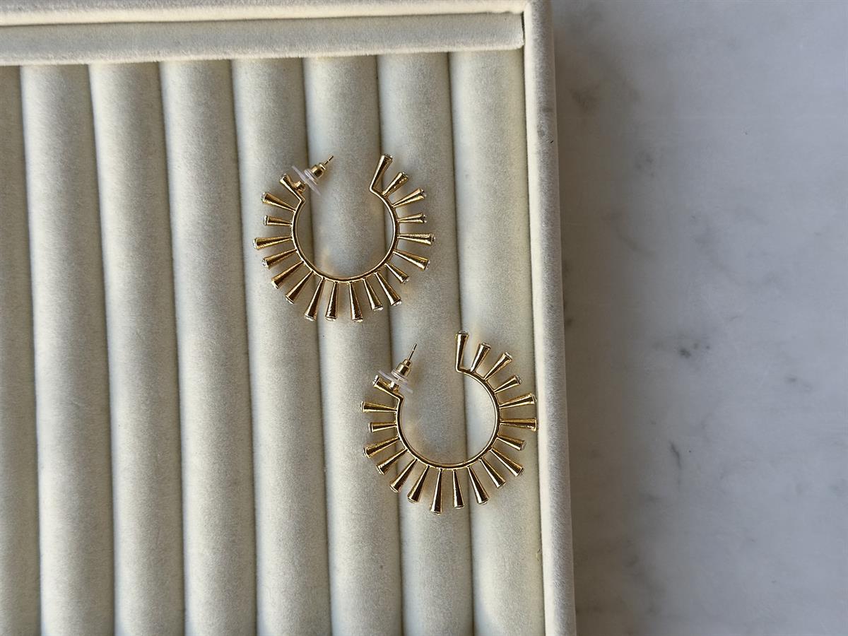 Taşlı Çubuklu Halka Gold Küpe 4cm