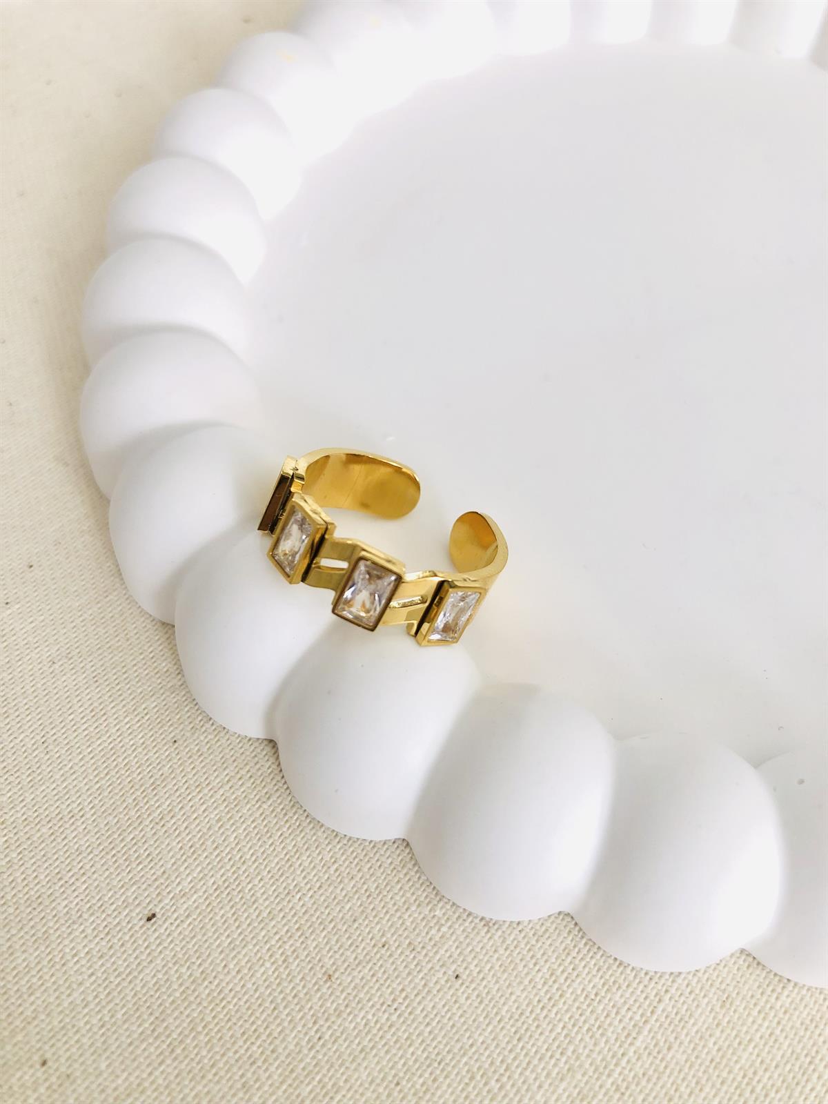 Taşlı Gold Çelik Yüzük