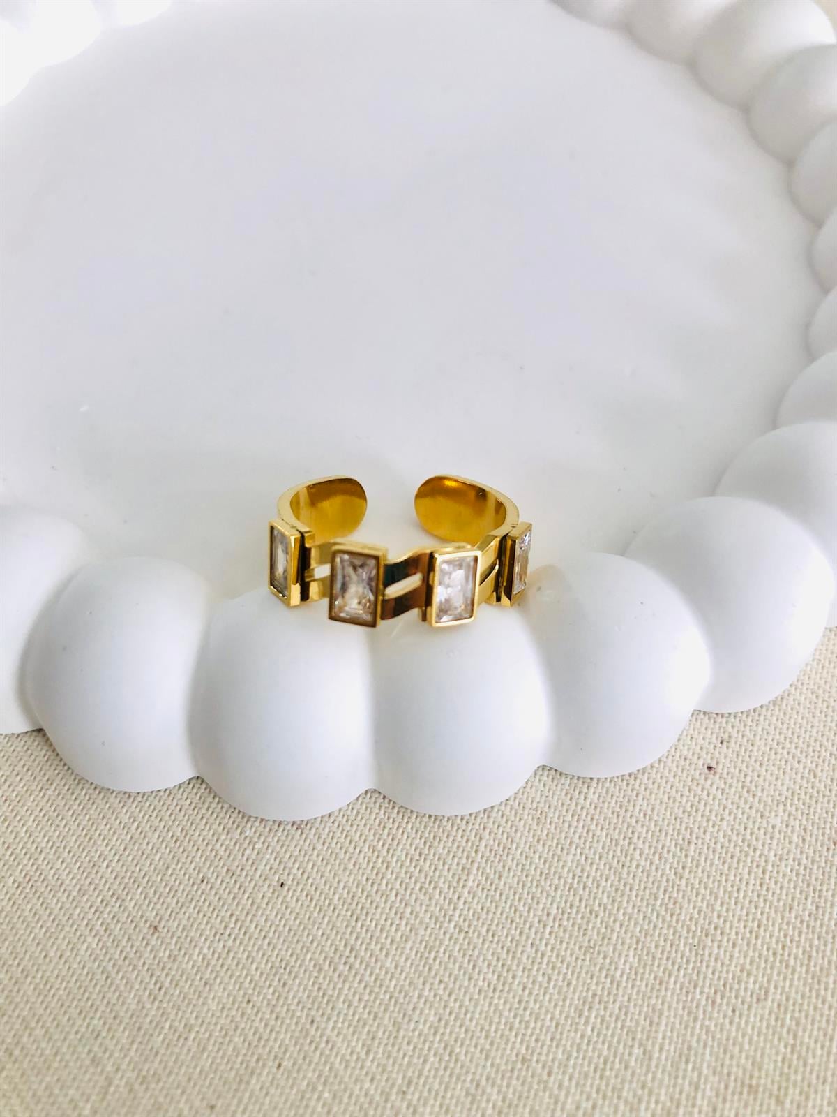 Taşlı Gold Çelik Yüzük