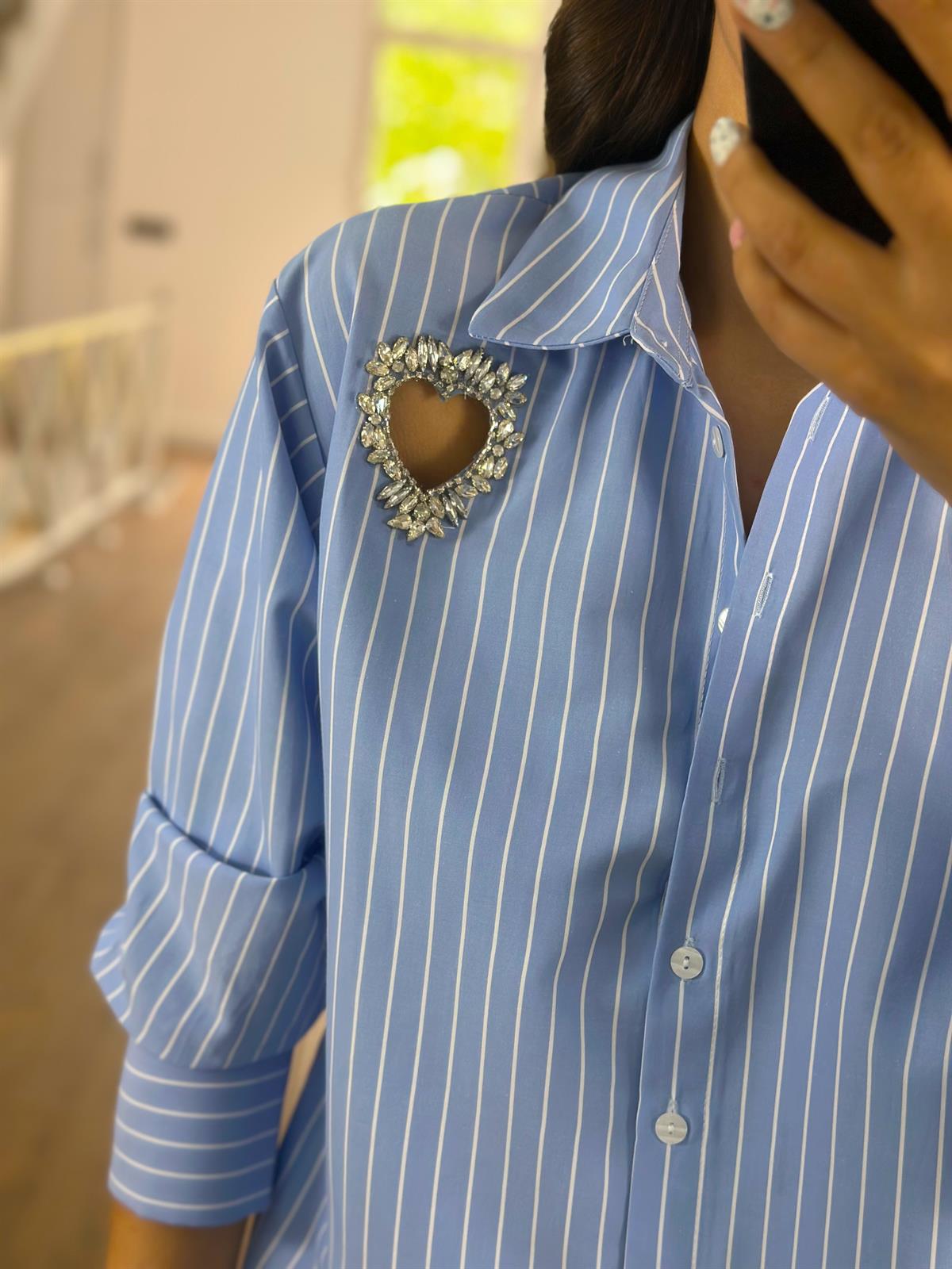 Taşlı Kalp Detaylı Çizgili Gömlek