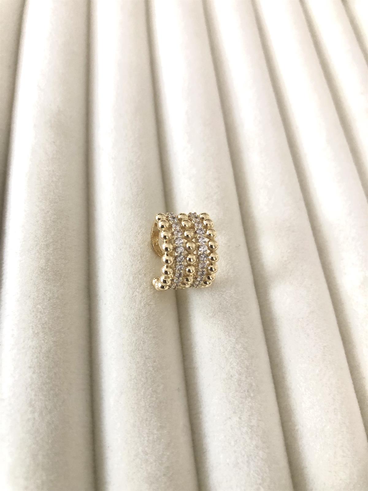 Taşlı Kıkırdak Gold Küpe