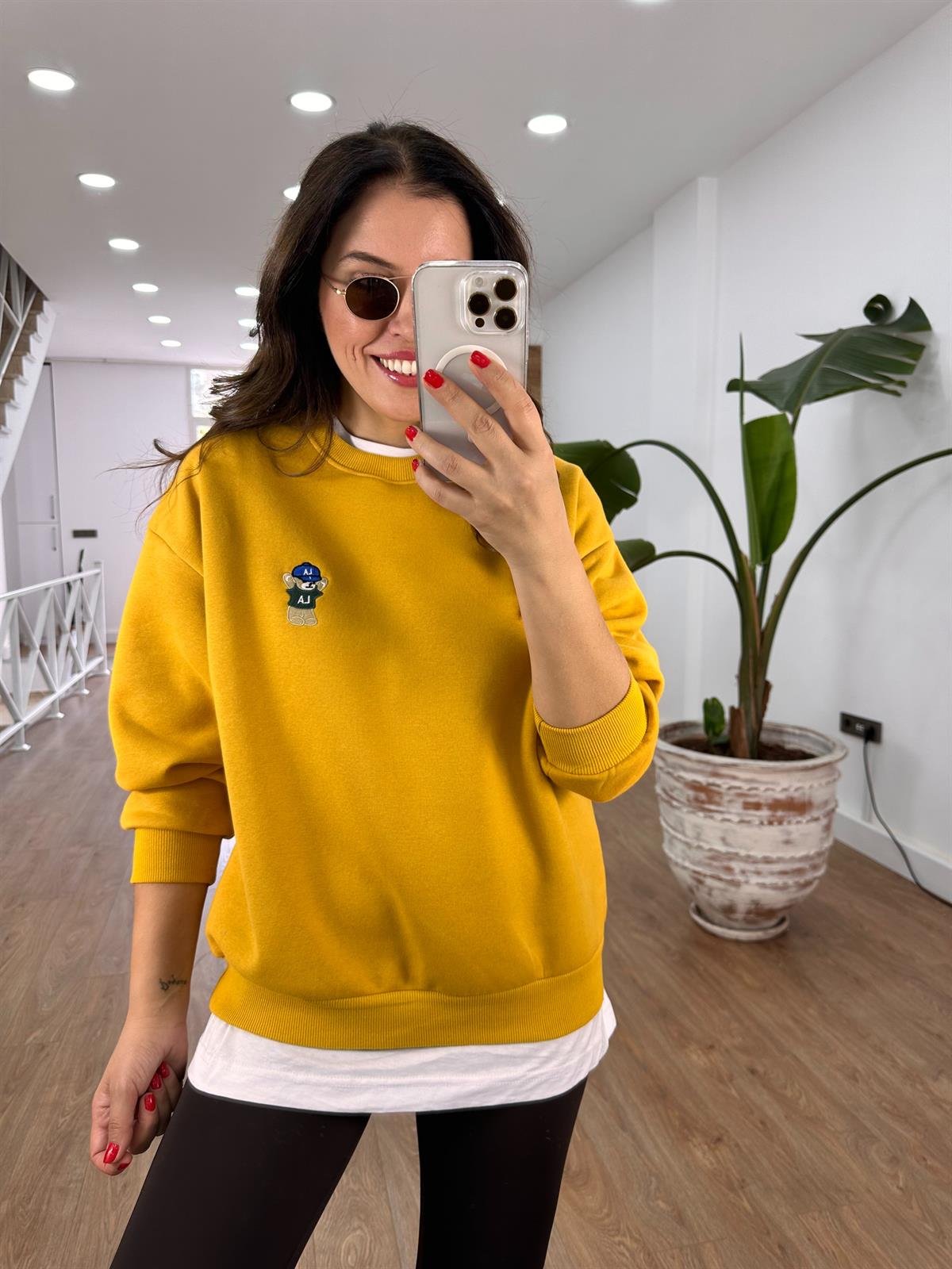 Teddy İşlemeli Şardonlu Swaetshirt - Hardal