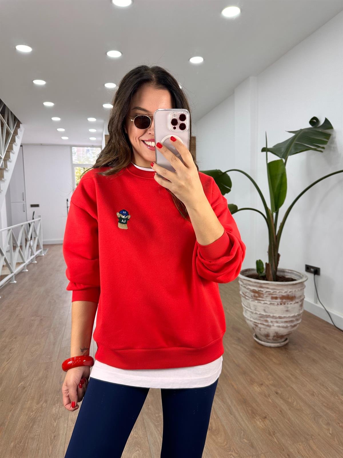 Teddy İşlemeli Şardonlu Swaetshirt - Kırmızı