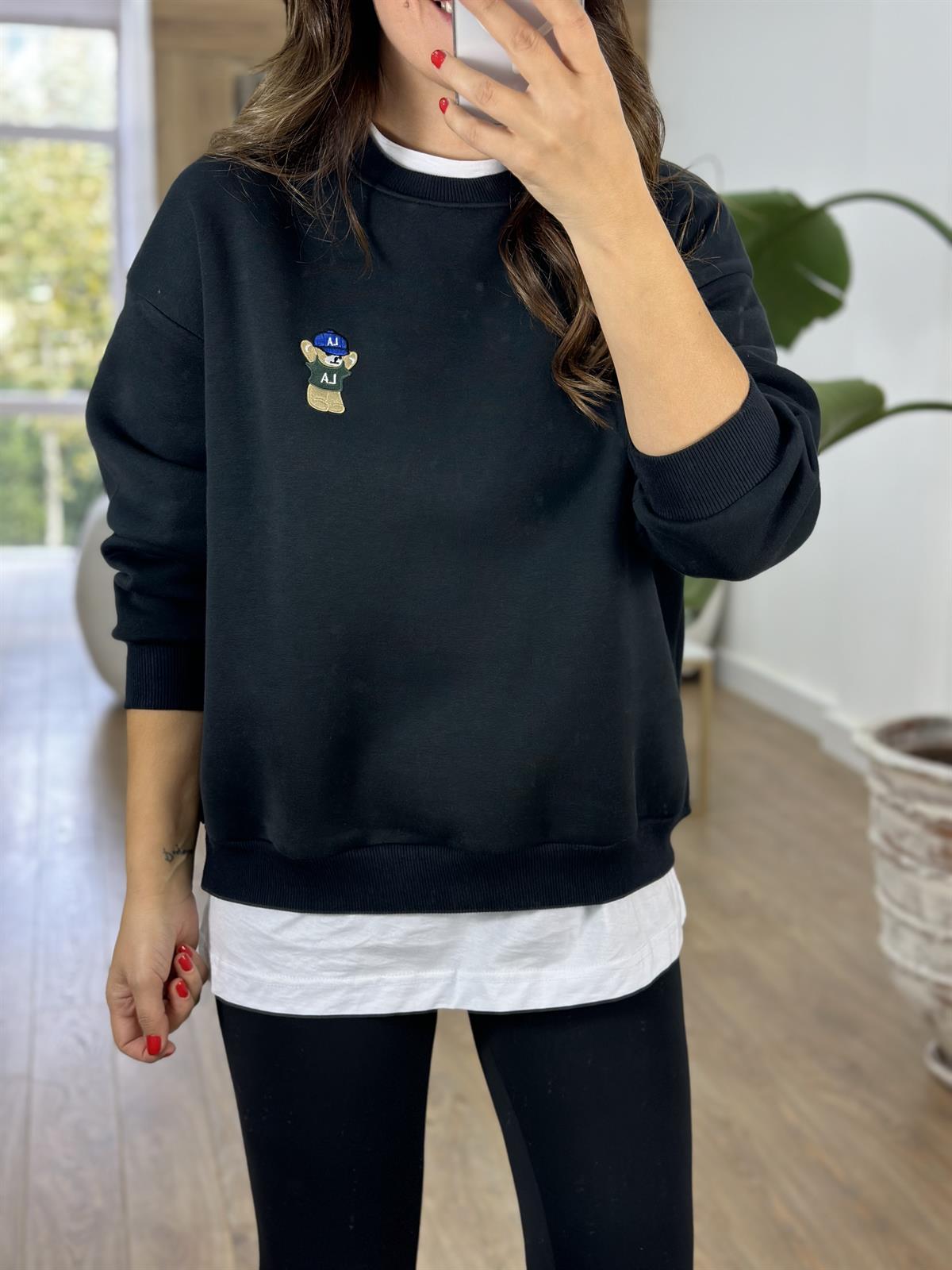 Teddy İşlemeli Şardonlu Swaetshirt - Siyah