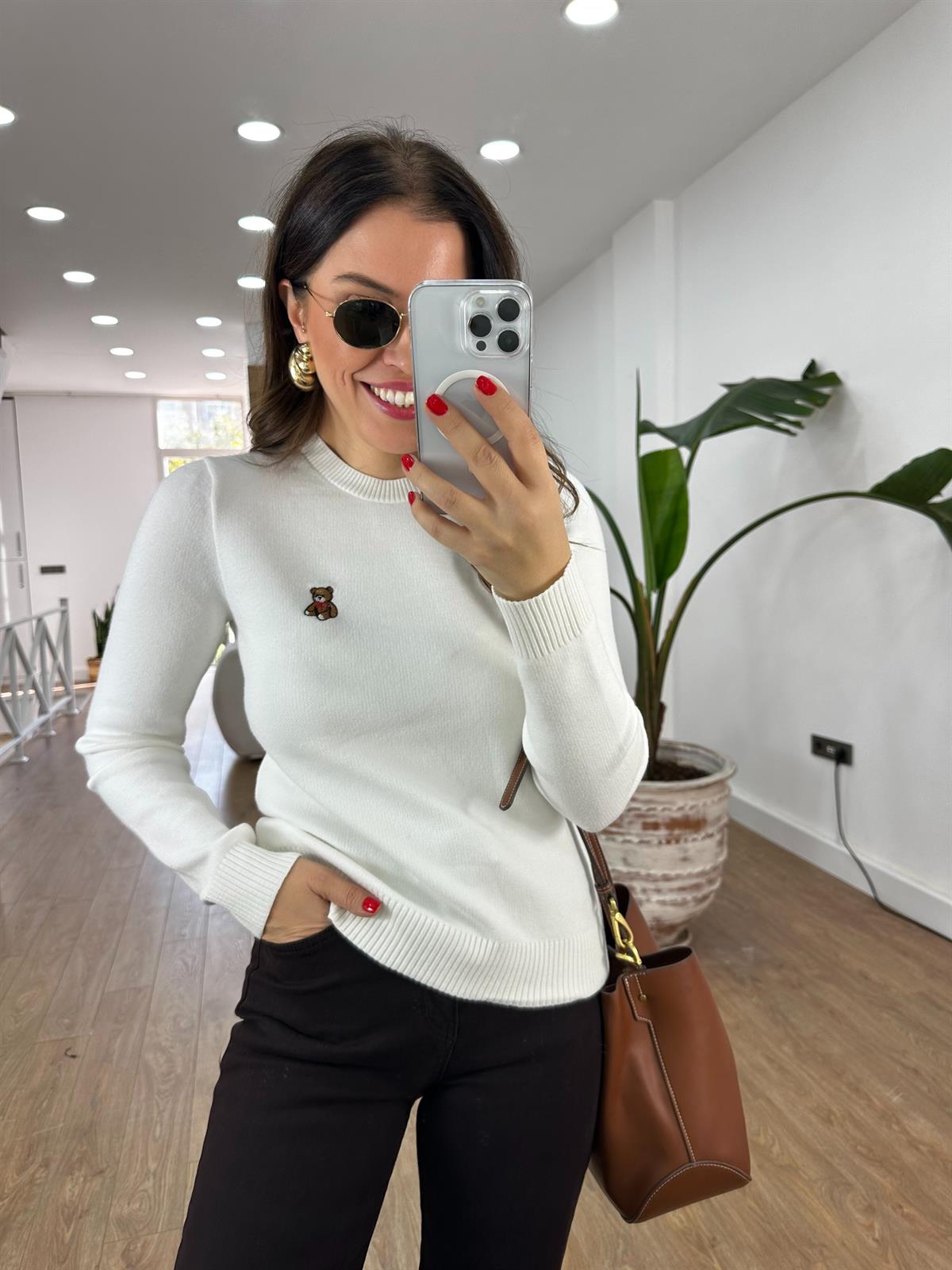 Teddy Nakışlı Triko Kazak - Ekru