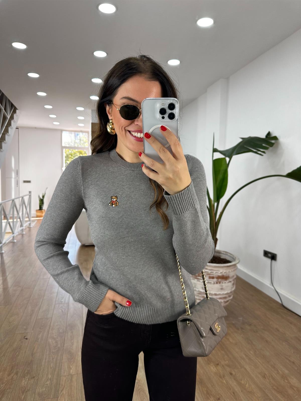 Teddy Nakışlı Triko Kazak - Gri