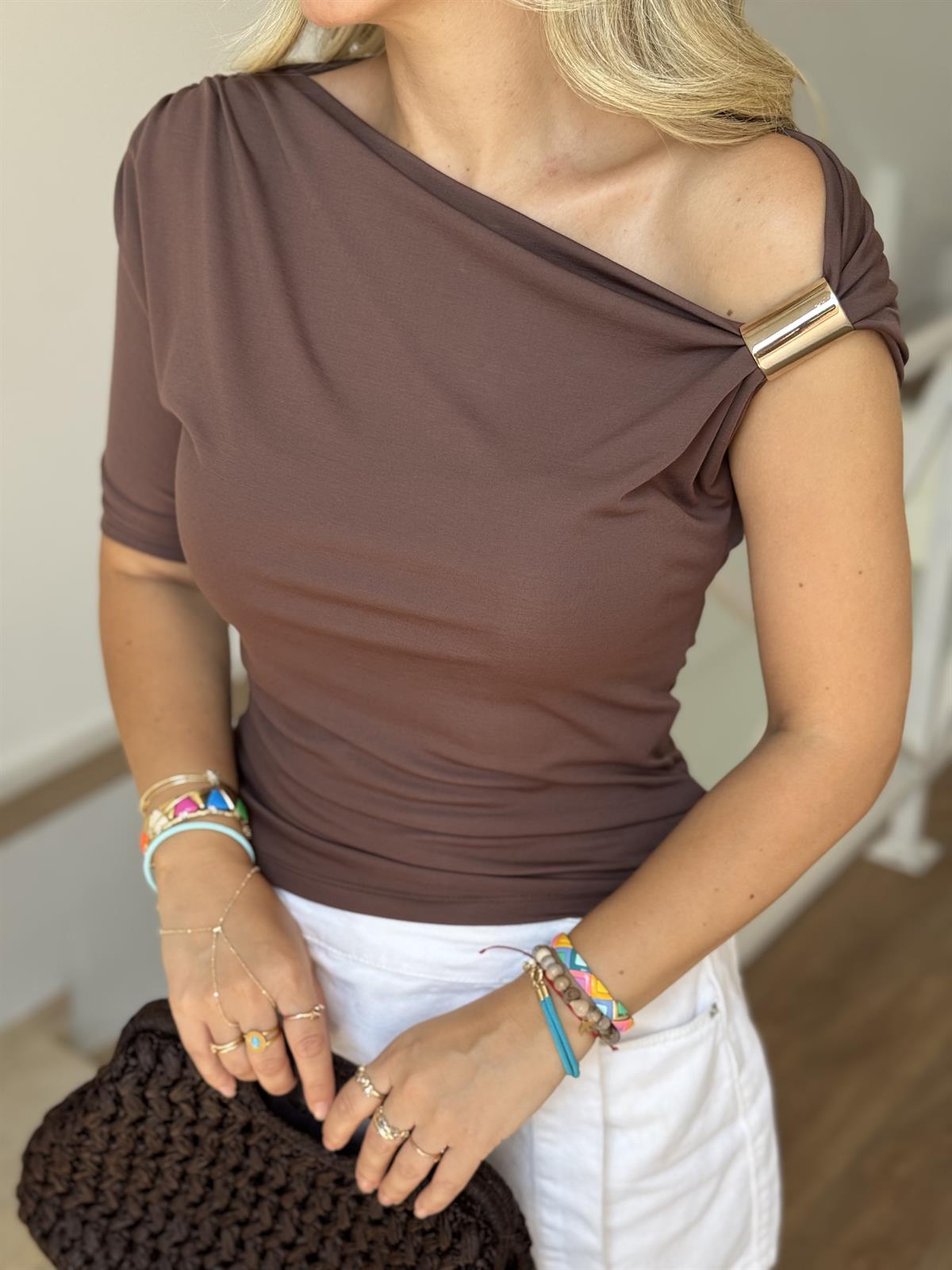 Toka Detaylı Tasarım Bluz - Kahve 