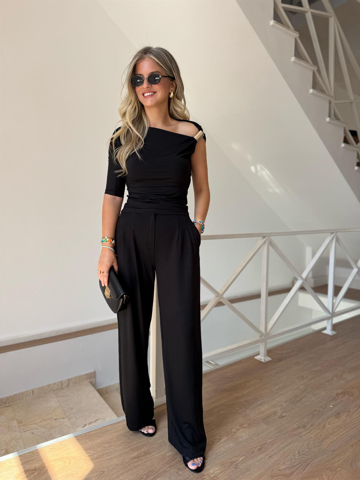 Toka Detaylı Tasarım Bluz - Siyah