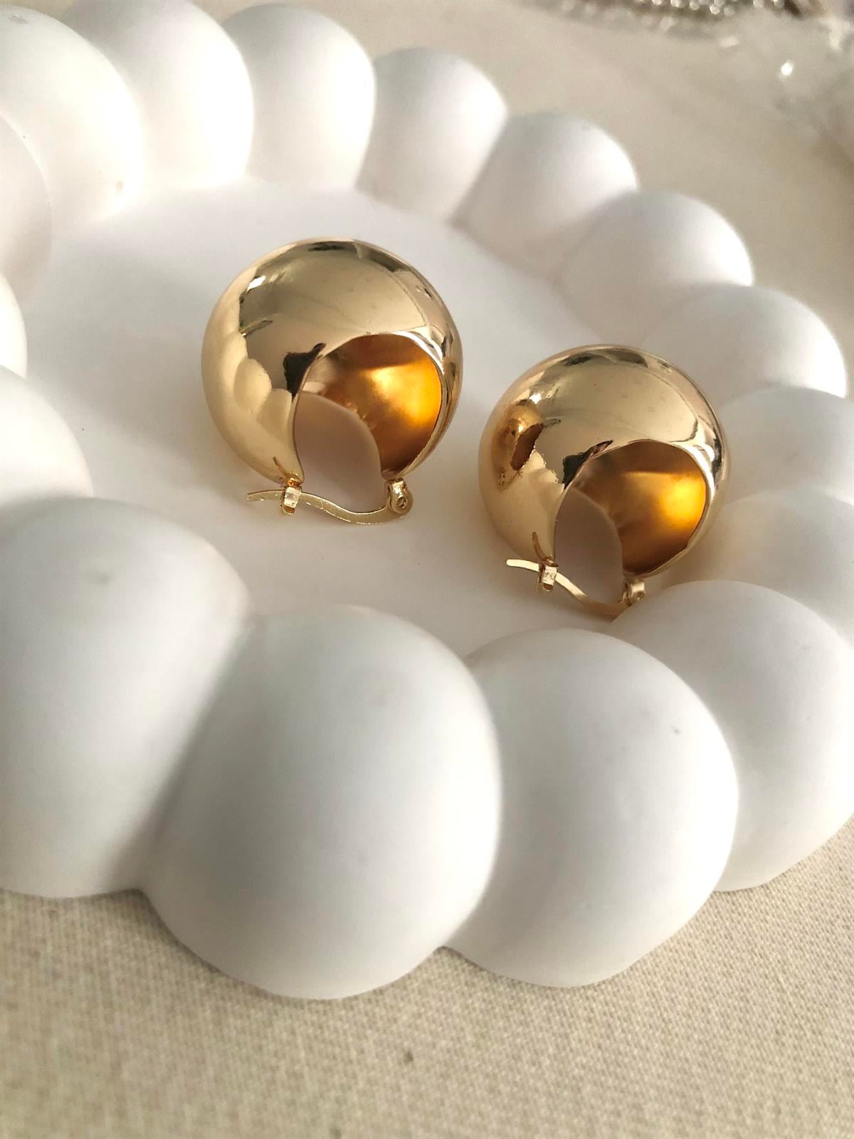 Top Görünümlü Gold Küpe