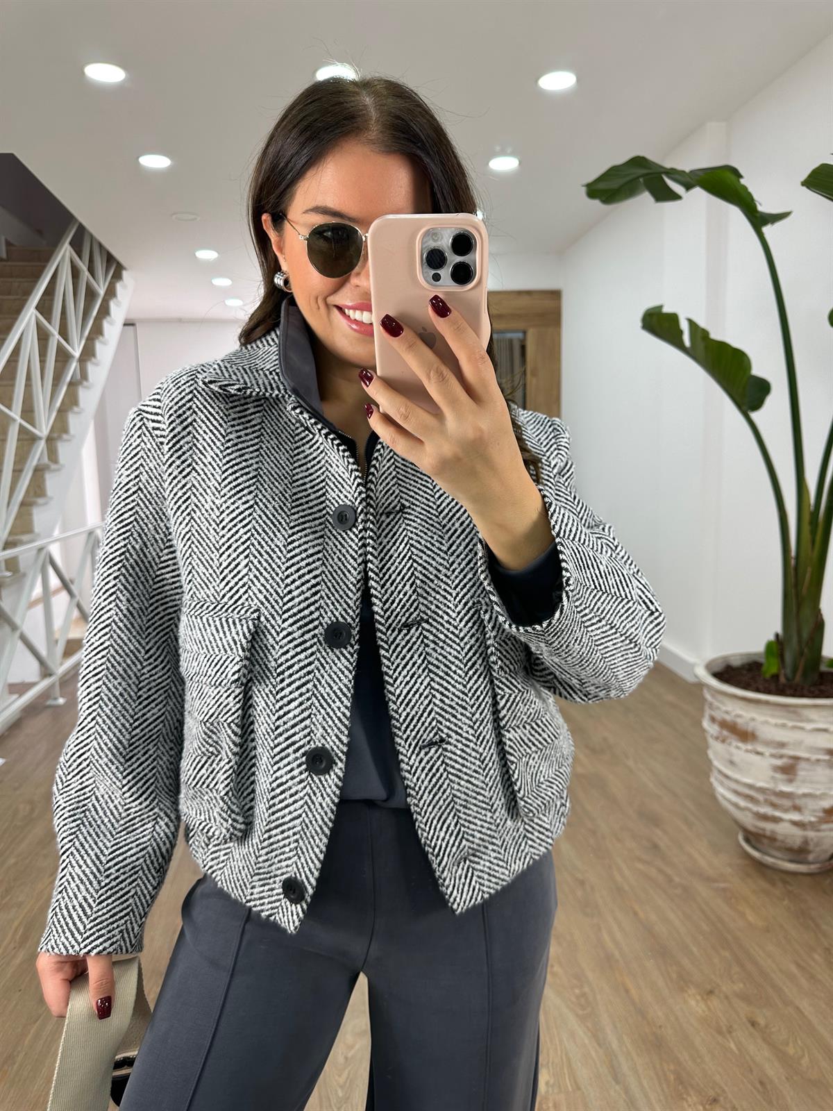 Torba Cepli Balık Sırtı Kaban-Beyaz