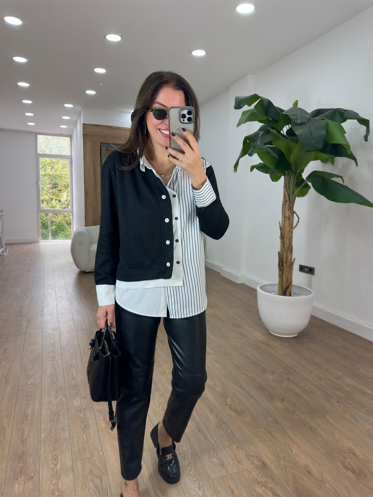 Triko Detaylı Gömlek - Siyah