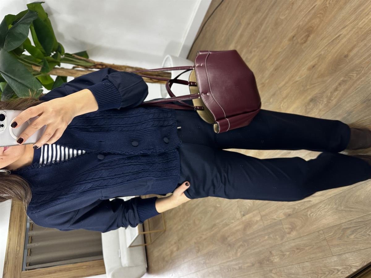 Triko Detaylı Hırka Pantolon Takım