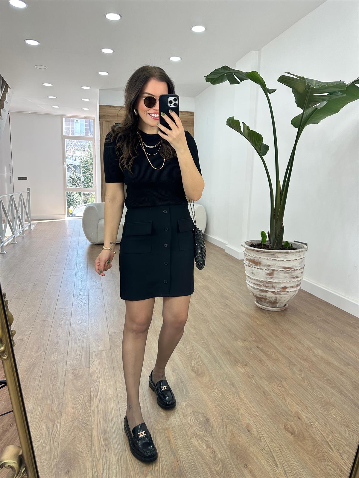 Triko Garnili Düğmeli Elbise