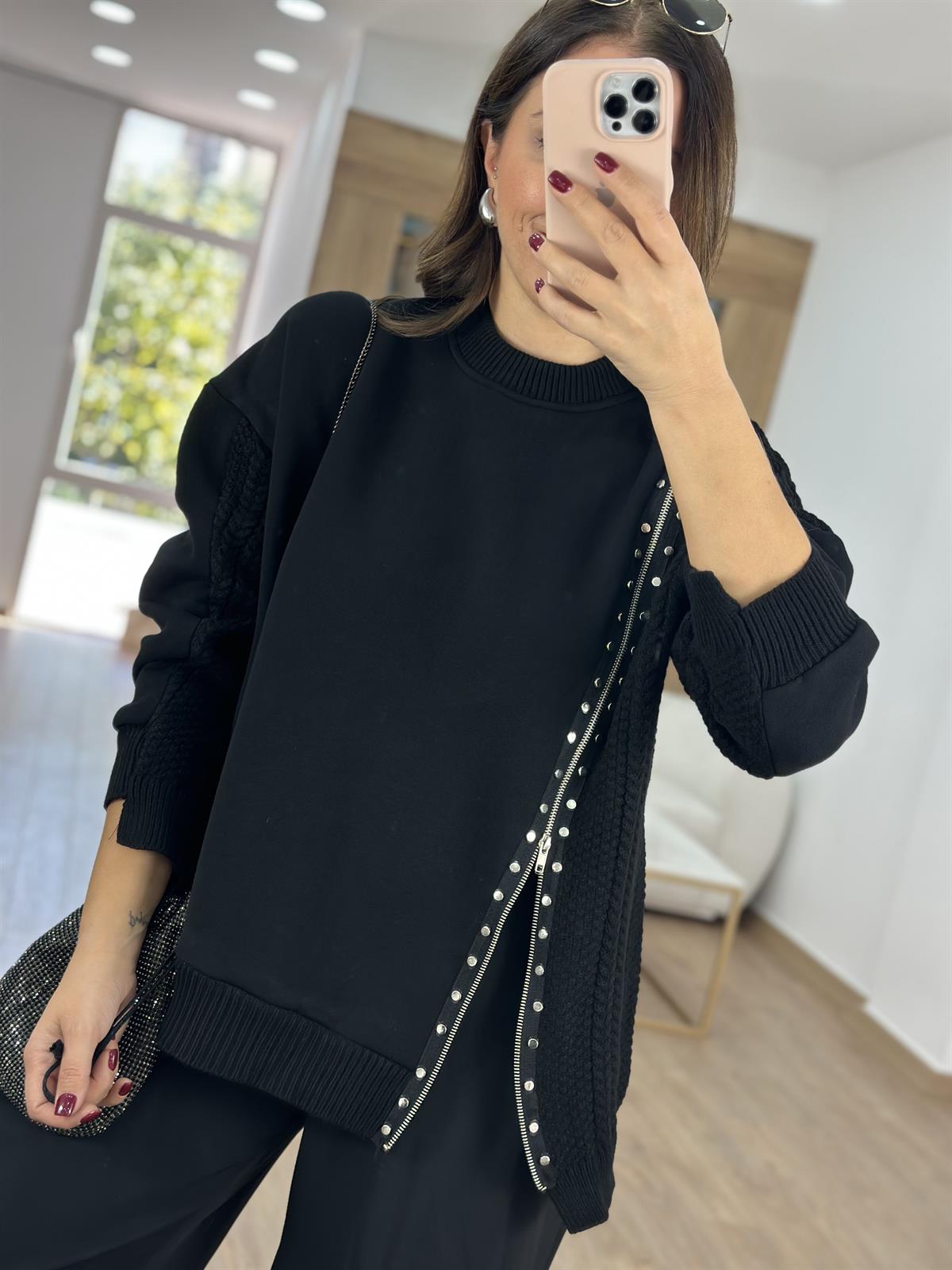 Triko Garnili Fermuar Detaylı İçerisi Şardonlu Sweatshirt-Siyah