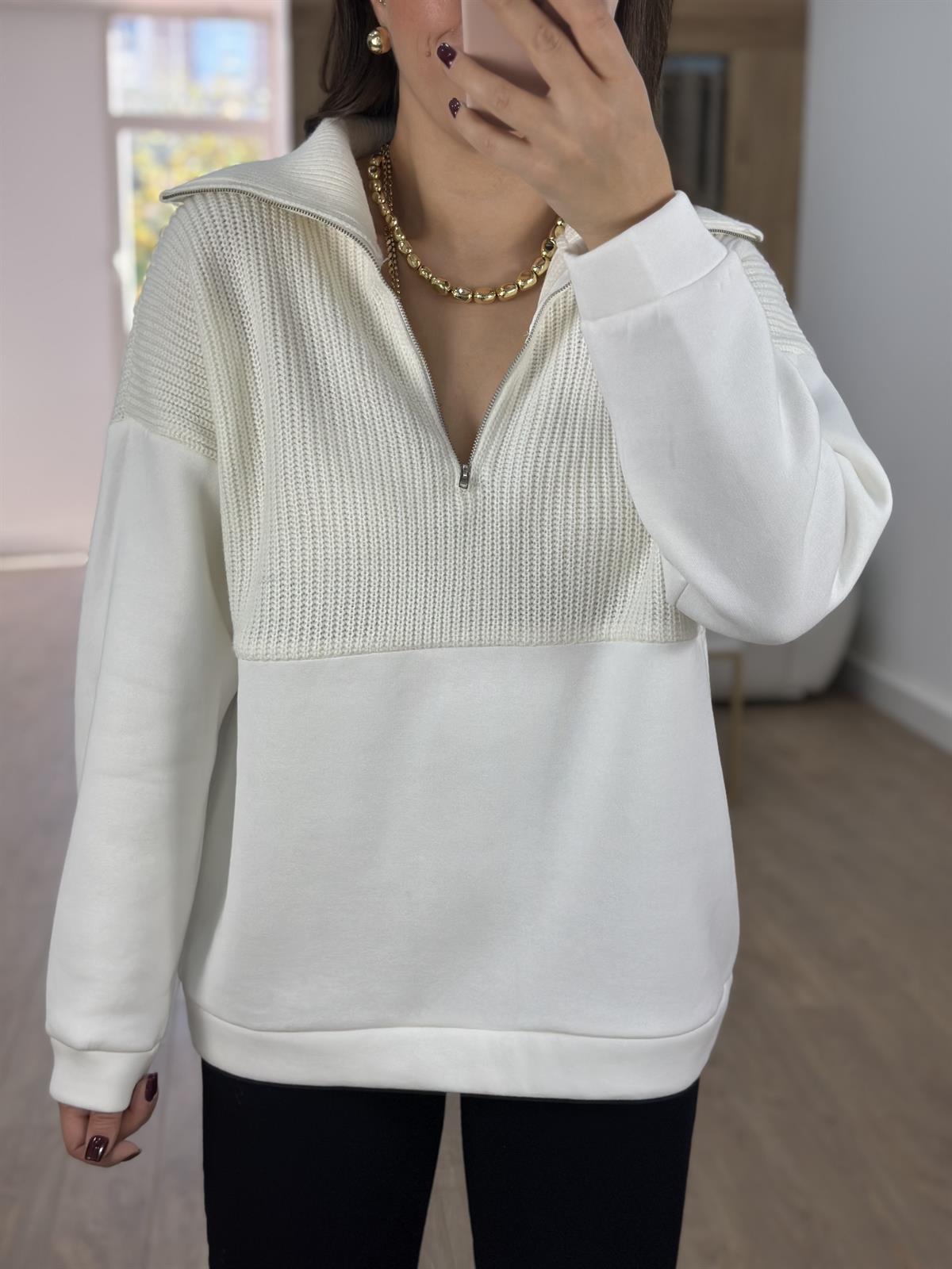 Triko Garnili Yakası Fermuarlı Sweatshirt-Beyaz