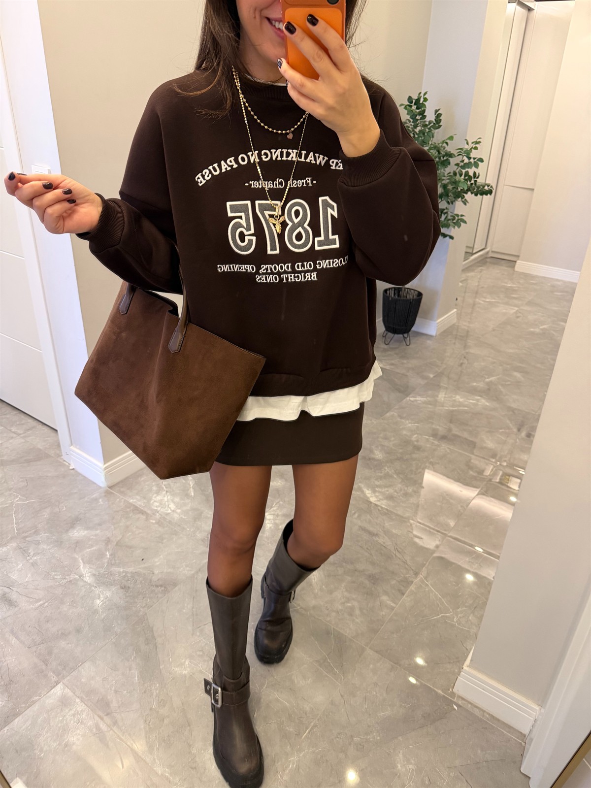 Tshirt Detaylı Nakışlı Sweatshirt 