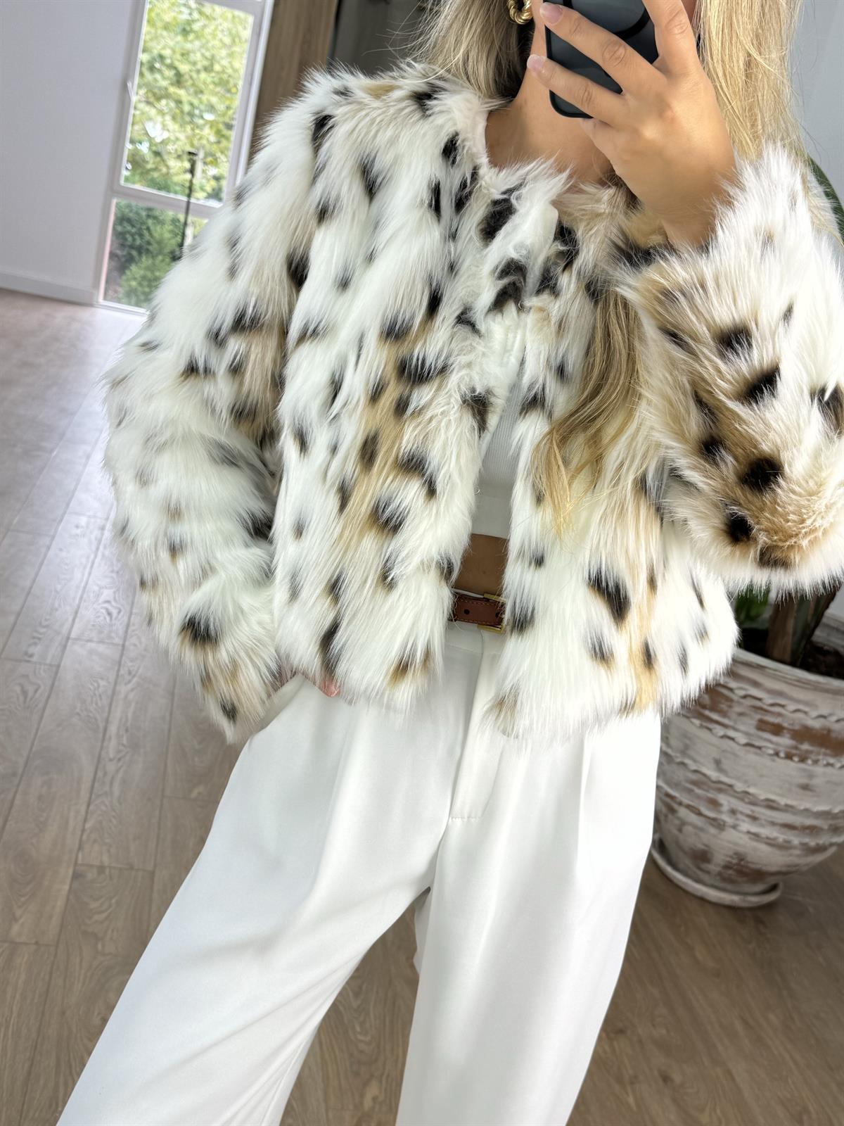 Tüylü Leopar Kürk