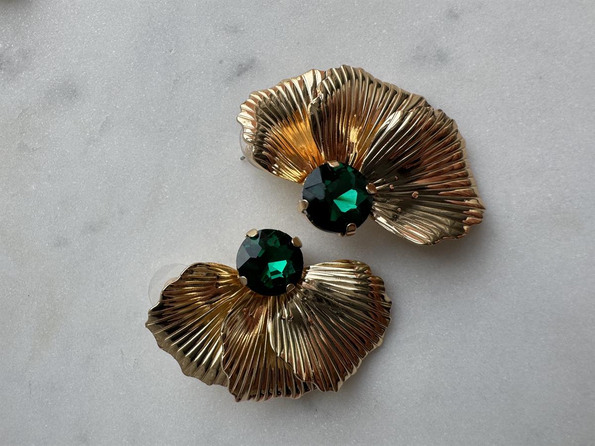Üç Sıra Yaprak Ortası Yeşil Taşlı Gold Küpe