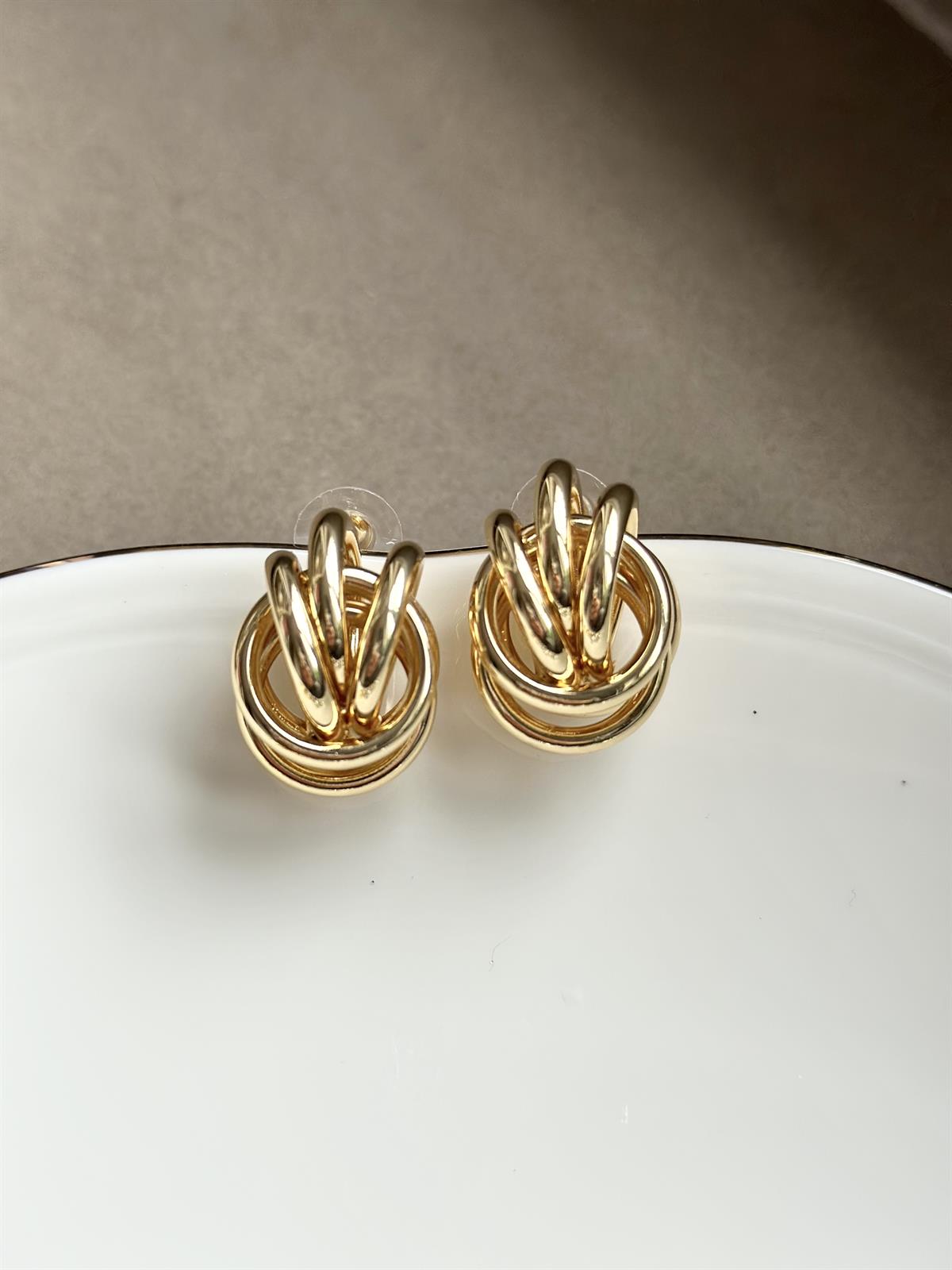 Üçlü Yuvarlak Geçme Gold Küpe