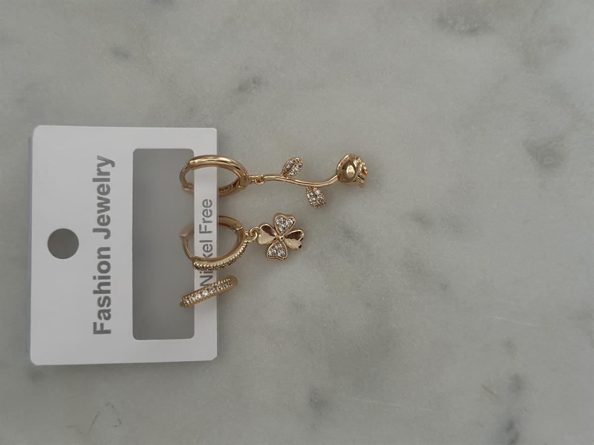 Üçlü Zirkon Gül Tasarım Küpe Gold