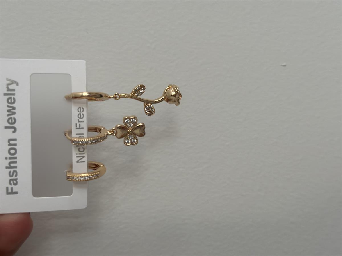 Üçlü Zirkon Gül Tasarım Küpe Gold