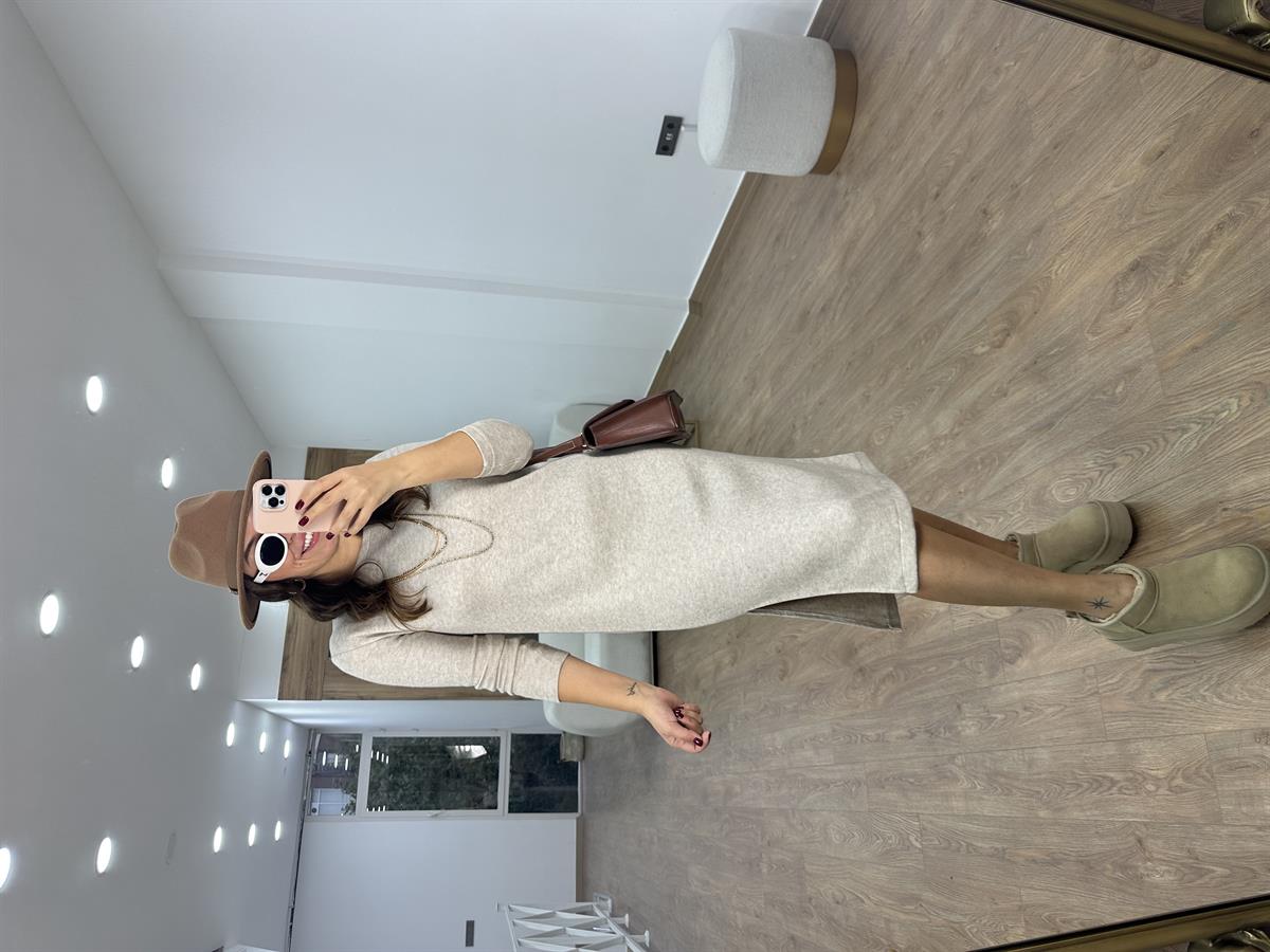 Uzun Kollu Yumuşacık Triko Elbise-Bej