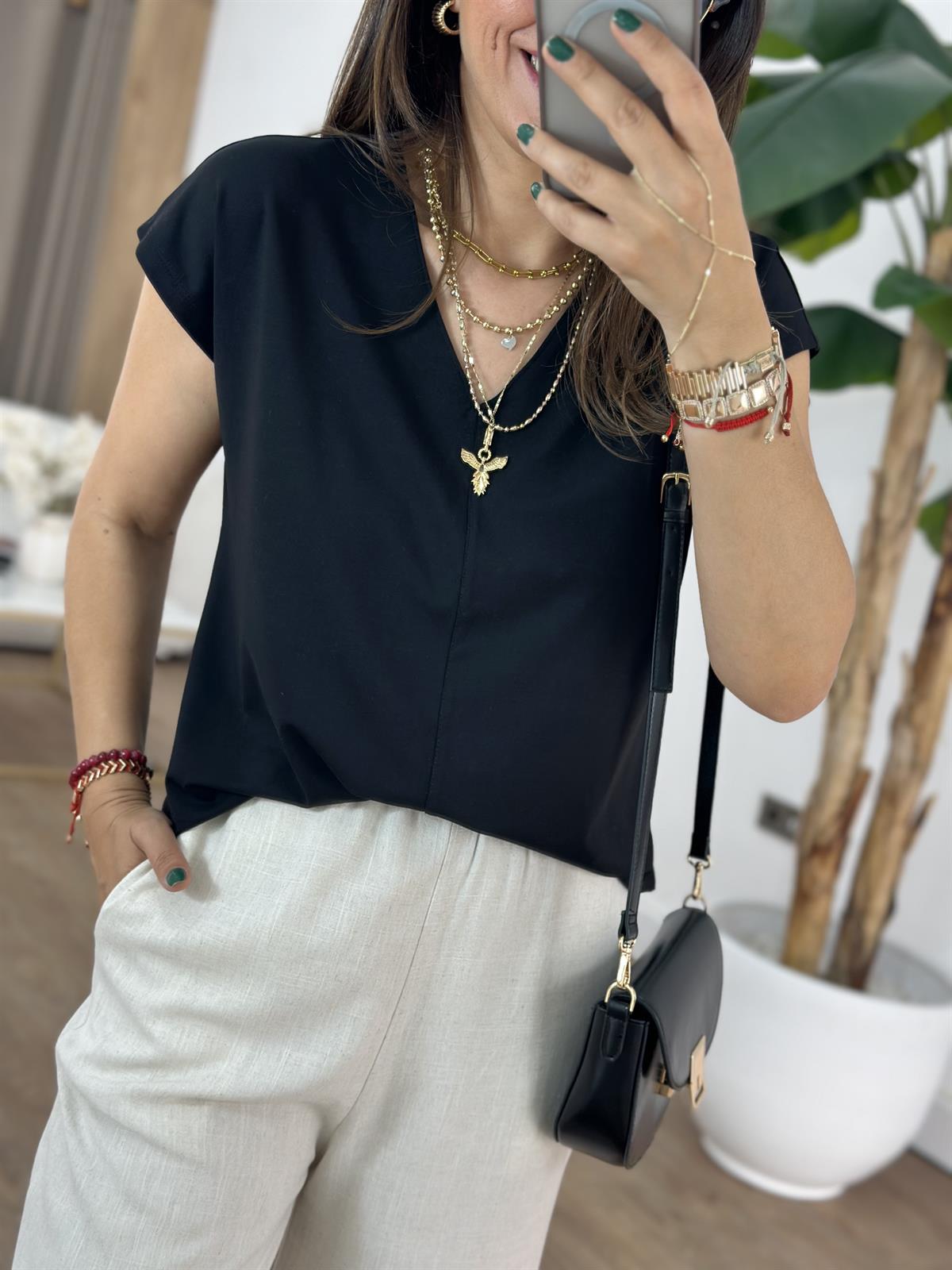 V Yaka Önü Dikişli Modal Tshirt - Siyah