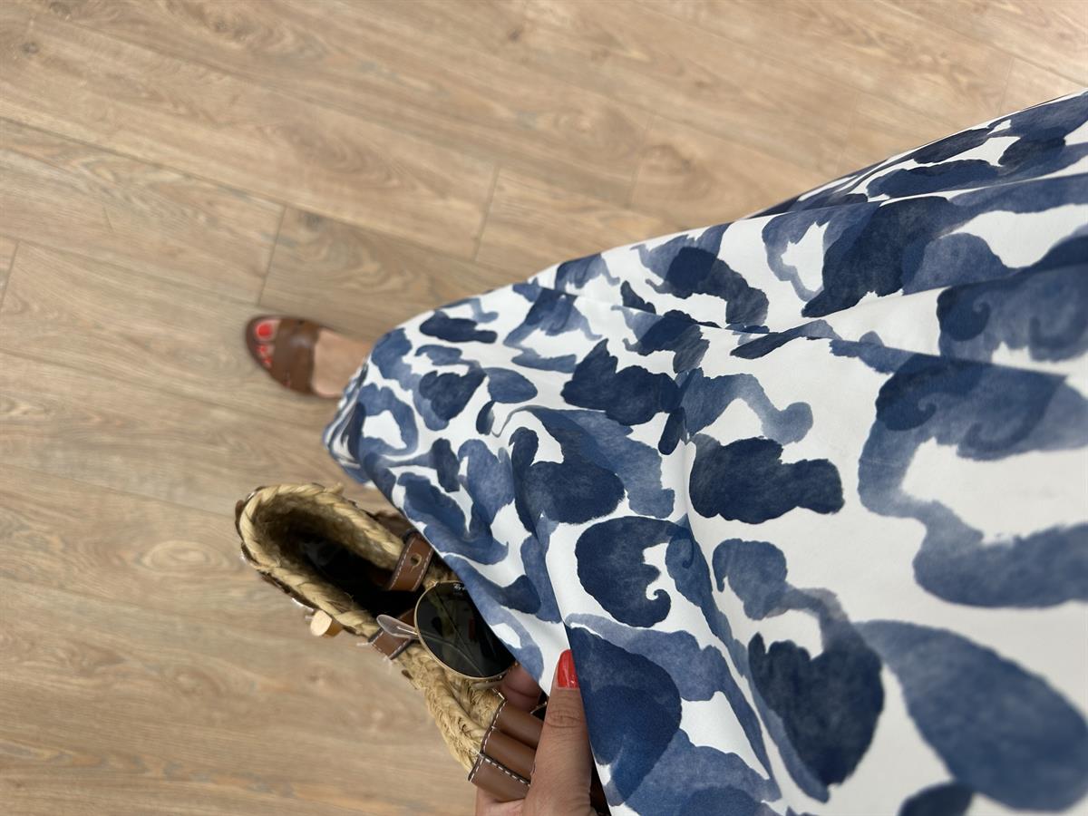 V Yaka Batik Desenli Cepli Midi Elbise