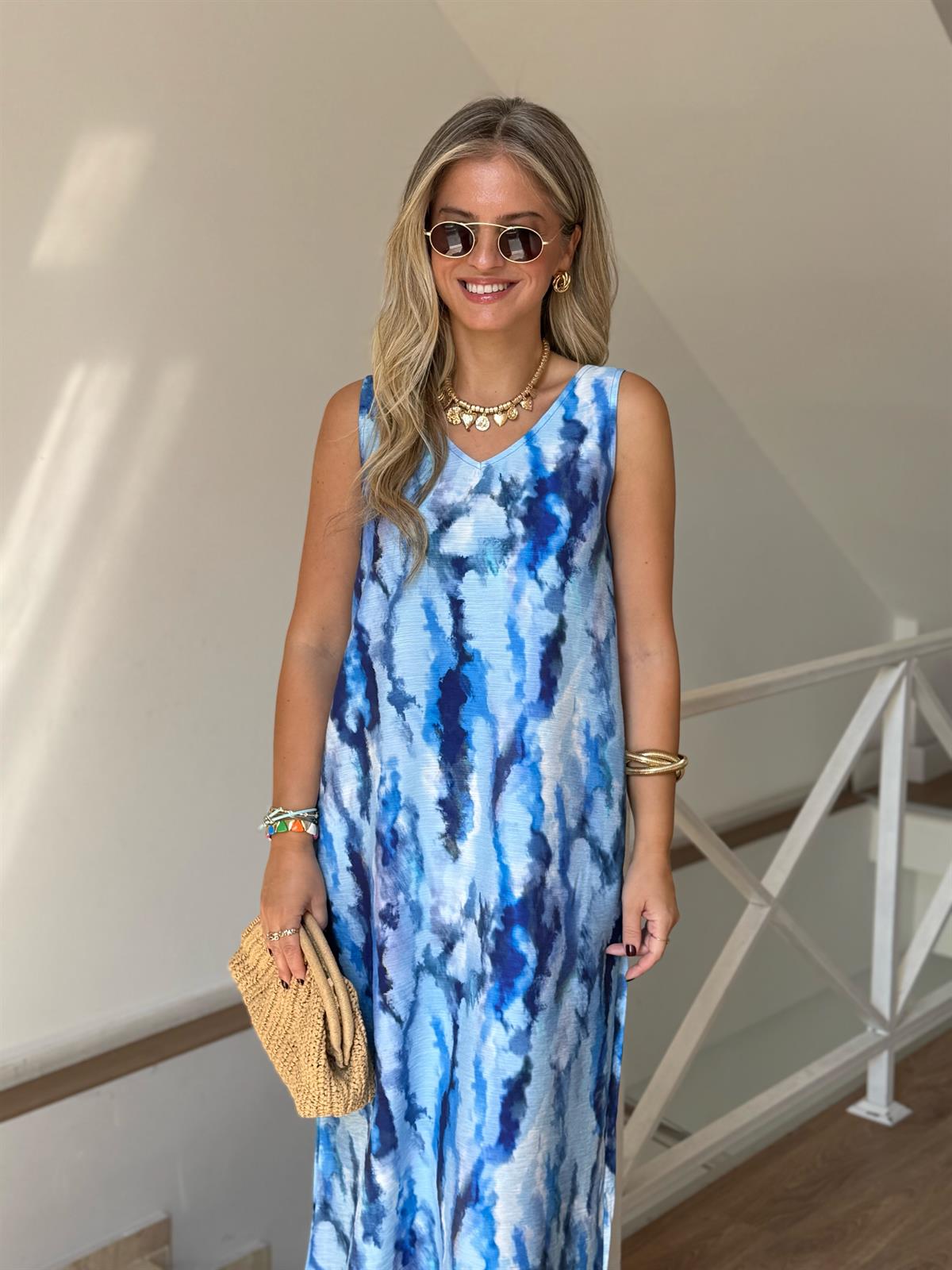 V Yaka Cepli Midi Elbise - Mavi