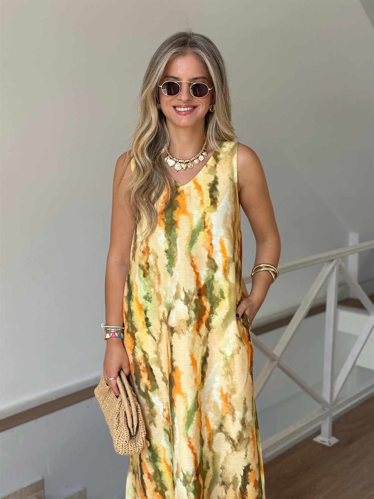 V Yaka Cepli Midi Elbise - Sarı