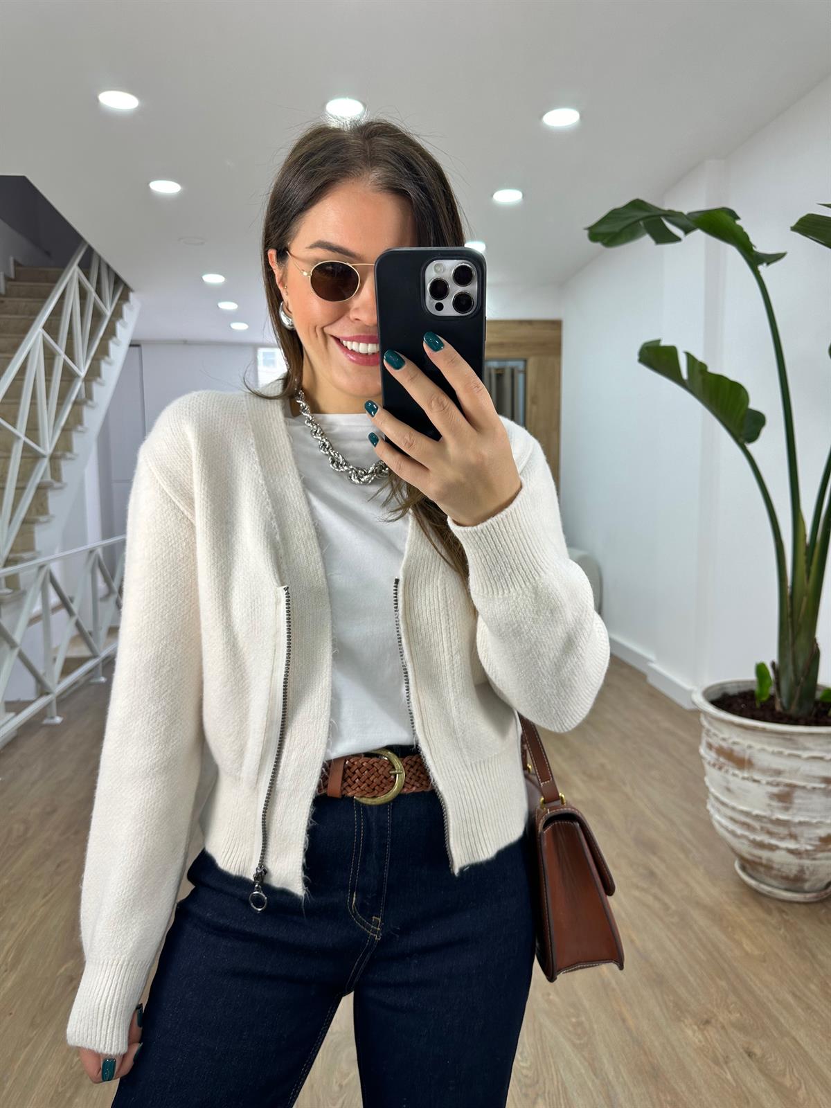 V Yaka Fermuarlı Hırka-Krem