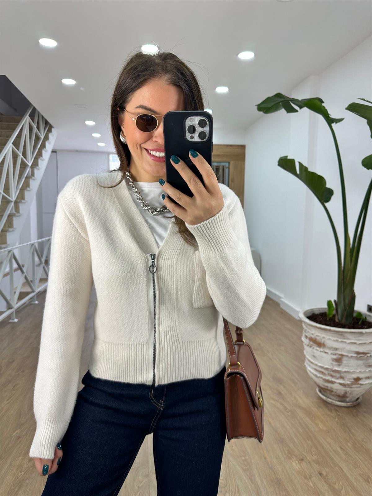 V Yaka Fermuarlı Hırka-Krem