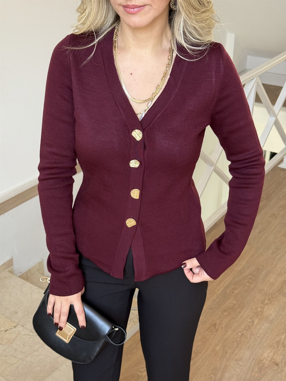 V Yaka Gold Düğmeli Hırka - Bordo